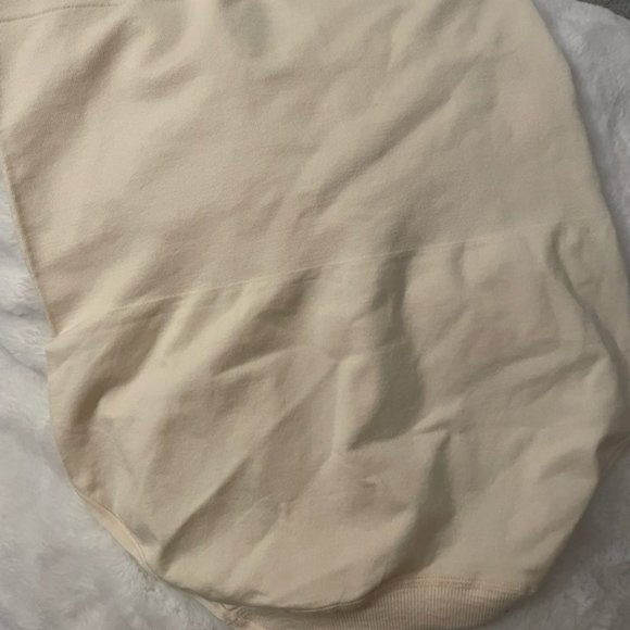 NWT Yummie Control Top Briefs M/L - Picture 2 of 4